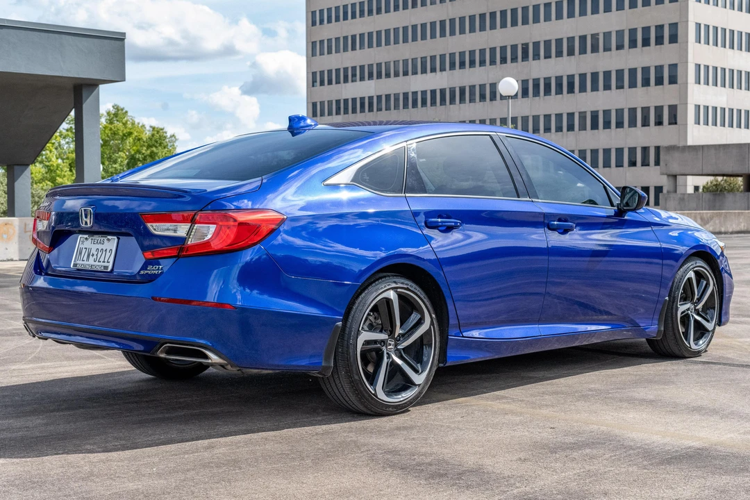 2020 Honda Accord 10th Gen - Image 4 of 31