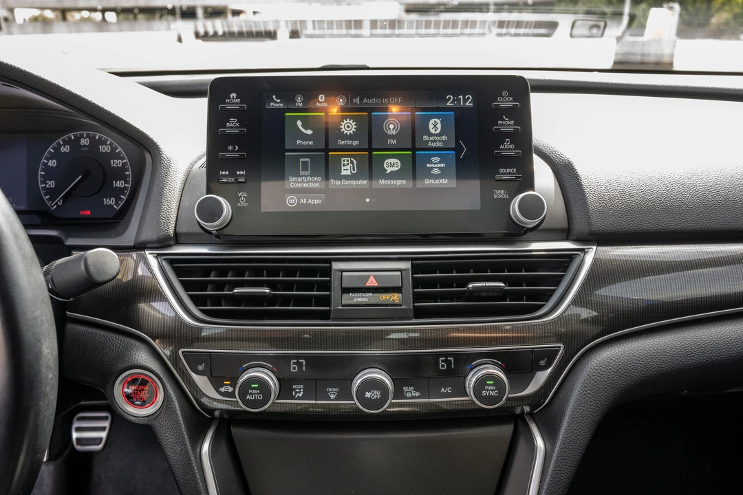 2020 Honda Accord 10th Gen - Image 29 of 31