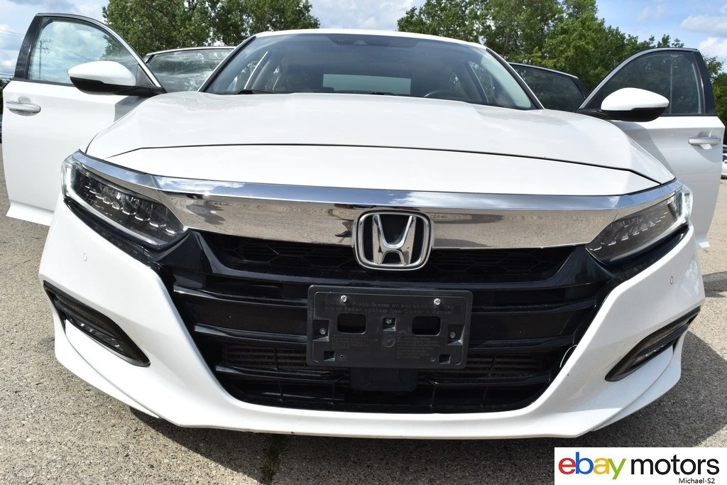 2020 Honda Accord 10th Gen - Image 19 of 21