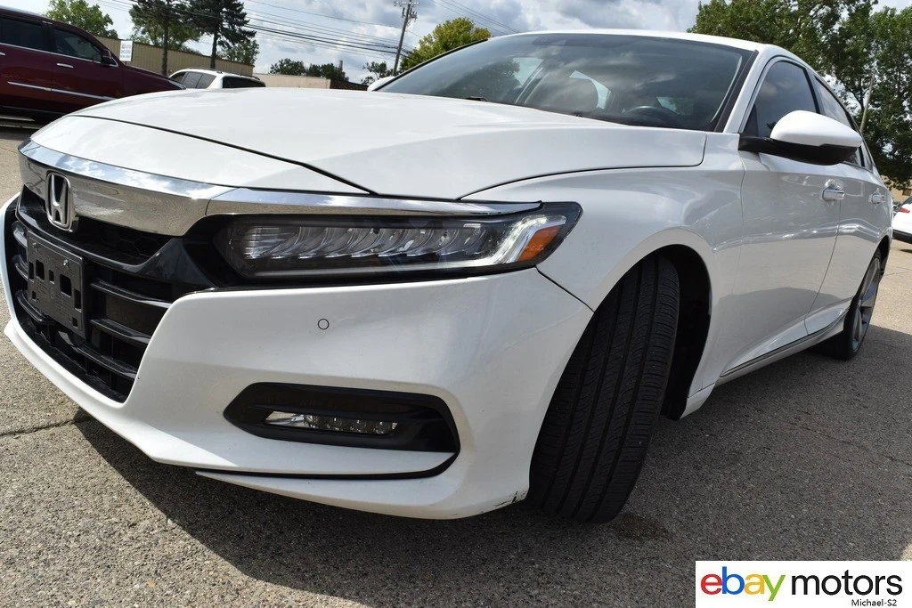 2020 Honda Accord 10th Gen - Image 9 of 21