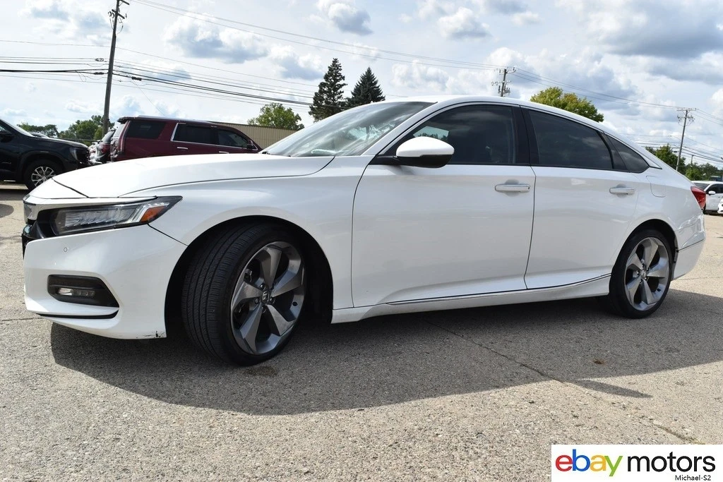 2020 Honda Accord 10th Gen - Image 8 of 21