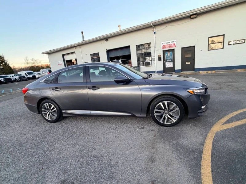 2020 Honda Accord 10th Gen - Image 6 of 12