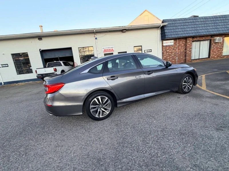 2020 Honda Accord 10th Gen - Image 8 of 12