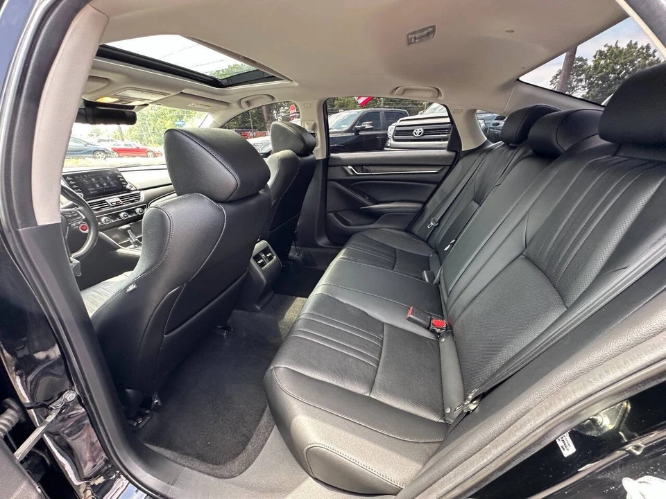 2020 Honda Accord 10th Gen - Image 11 of 21