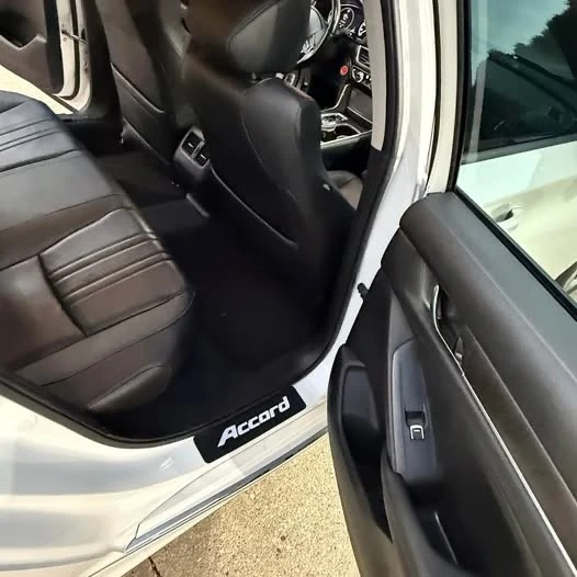 2020 Honda Accord 10th Gen - Image 5 of 12