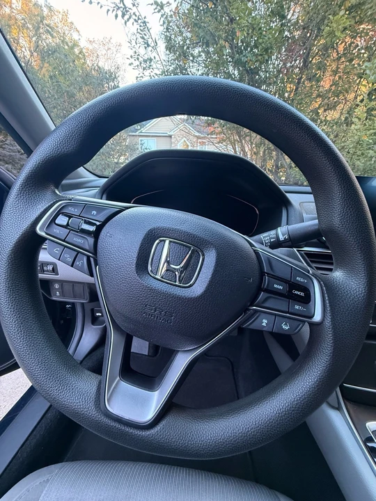 2020 Honda Accord 10th Gen - Image 11 of 19