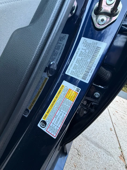 2020 Honda Accord 10th Gen - Image 19 of 19