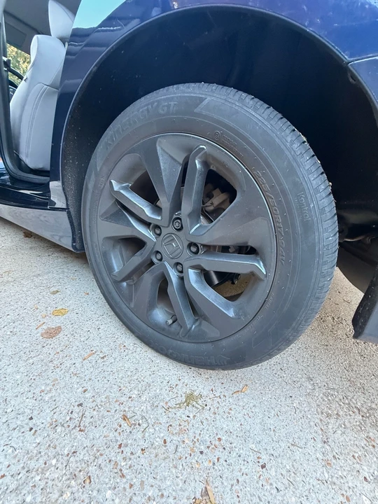 2020 Honda Accord 10th Gen - Image 4 of 19