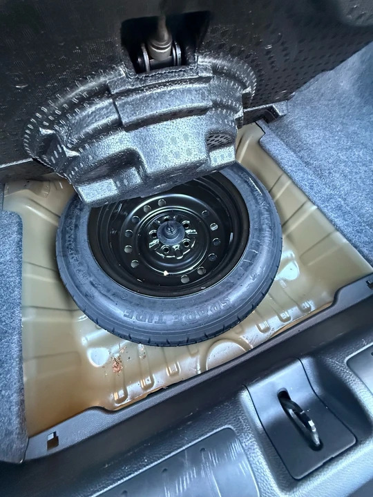 2020 Honda Accord 10th Gen - Image 16 of 19