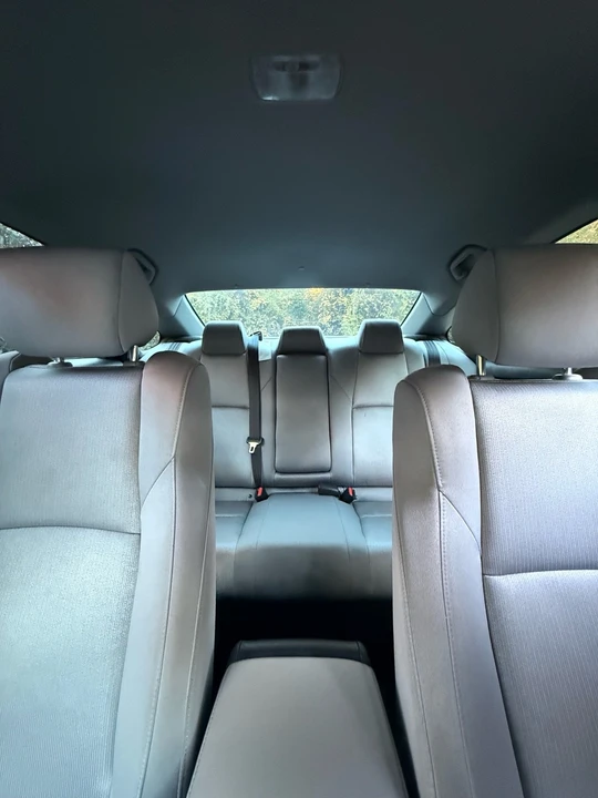 2020 Honda Accord 10th Gen - Image 6 of 19