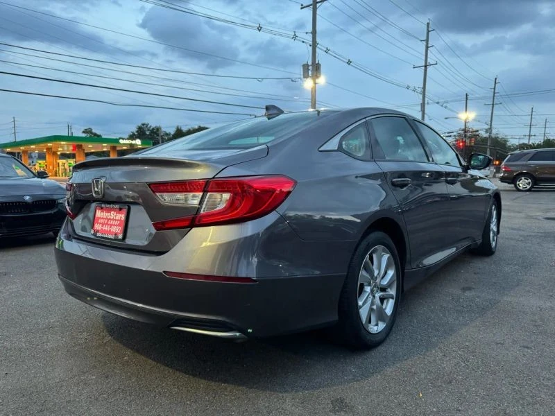2020 Honda Accord 10th Gen - Image 7 of 12
