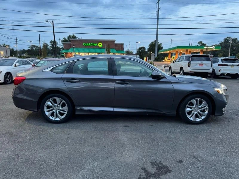 2020 Honda Accord 10th Gen - Image 8 of 12