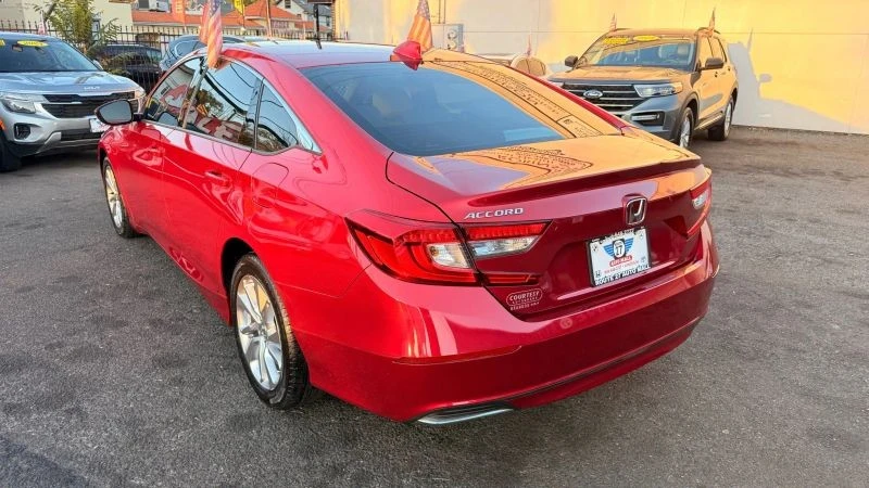 2020 Honda Accord 10th Gen - Image 5 of 12