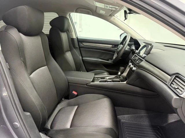 2020 Honda Accord 10th Gen - Image 20 of 21