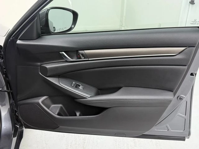 2020 Honda Accord 10th Gen - Image 21 of 21