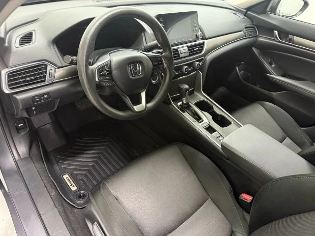 2020 Honda Accord 10th Gen - Image 15 of 21