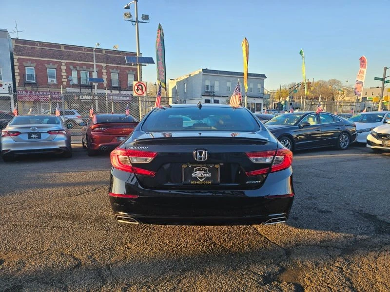 2020 Honda Accord 10th Gen - Image 7 of 12