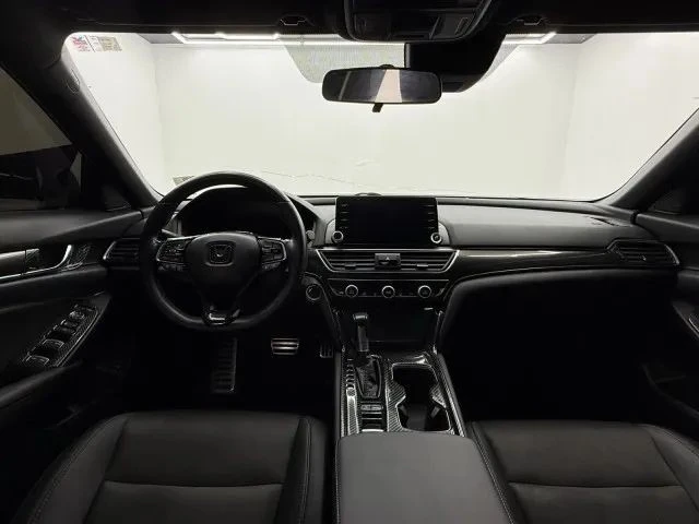 2020 Honda Accord 10th Gen - Image 10 of 12