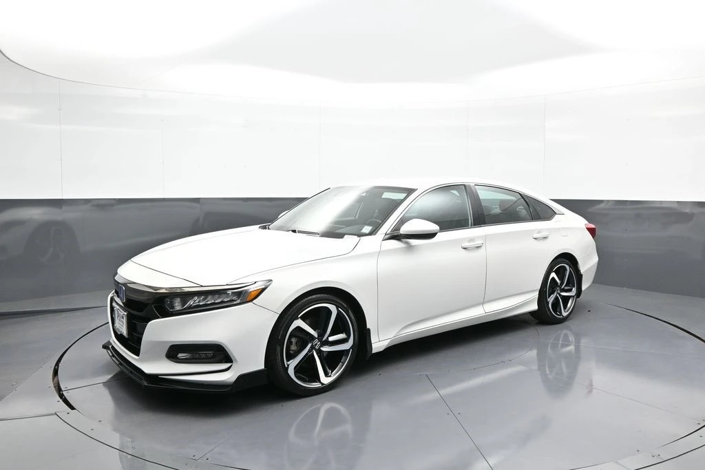2020 Honda Accord 10th Gen - Image 10 of 12