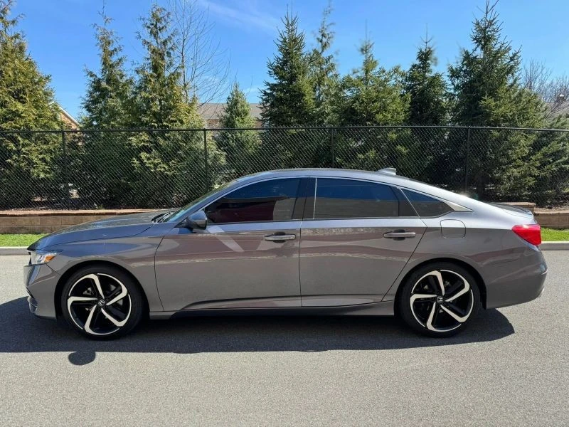 2020 Honda Accord 10th Gen - Image 8 of 12