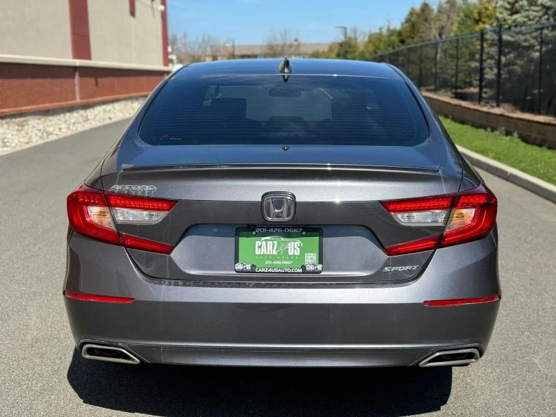 2020 Honda Accord 10th Gen - Image 6 of 12