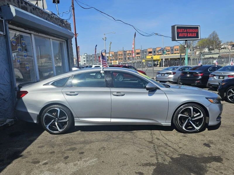 2020 Honda Accord 10th Gen - Image 4 of 12