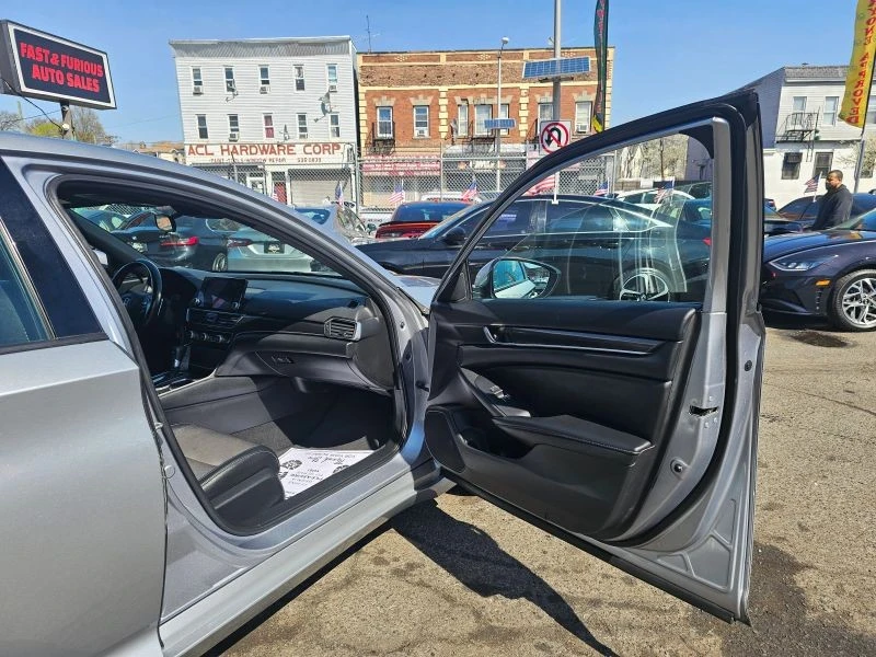 2020 Honda Accord 10th Gen - Image 11 of 12