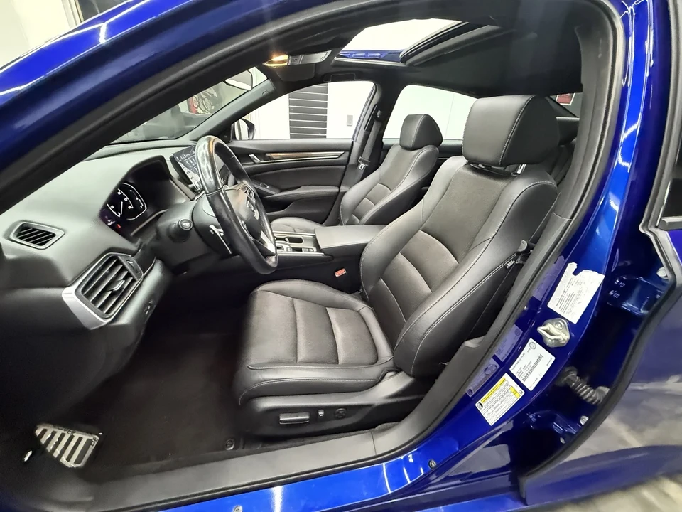 2020 Honda Accord 10th Gen - Image 12 of 21