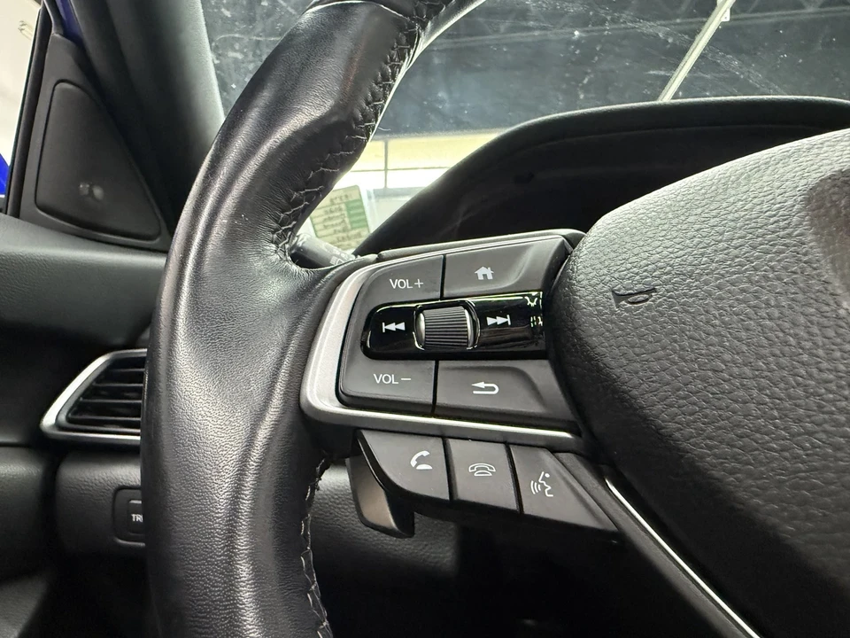 2020 Honda Accord 10th Gen - Image 16 of 21
