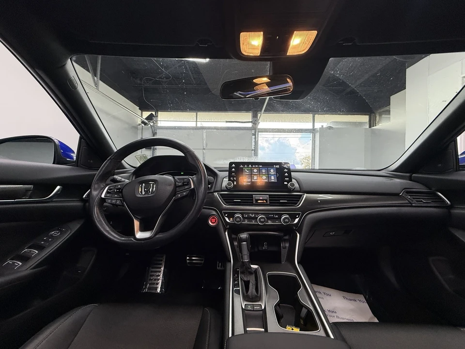 2020 Honda Accord 10th Gen - Image 14 of 21