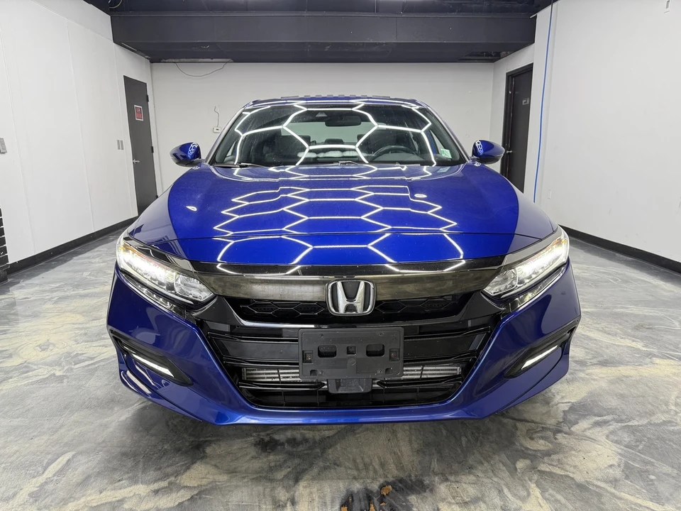 2020 Honda Accord 10th Gen - Image 8 of 21