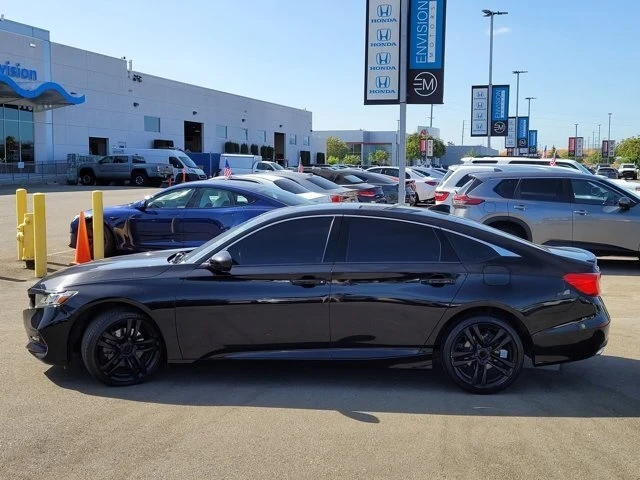 2020 Honda Accord 10th Gen - Image 8 of 12