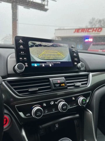 2020 Honda Accord 10th Gen - Image 13 of 14