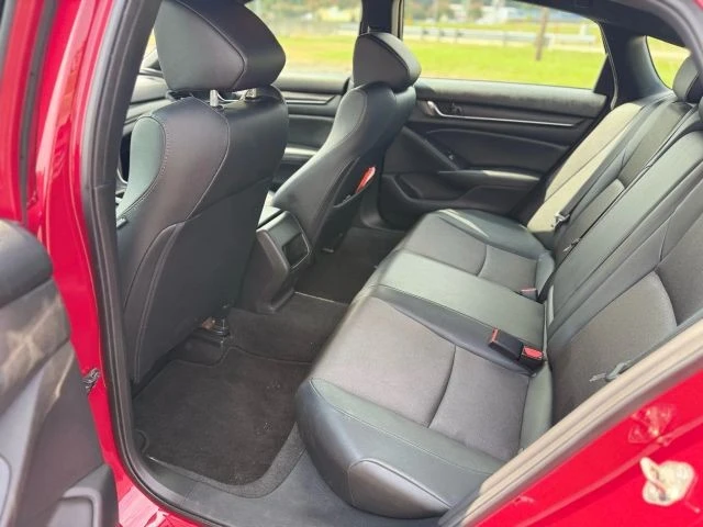 2020 Honda Accord 10th Gen - Image 14 of 21