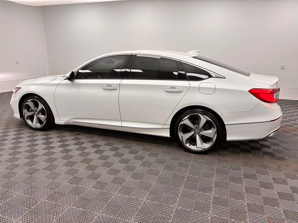2020 Honda Accord 10th Gen - Image 12 of 12