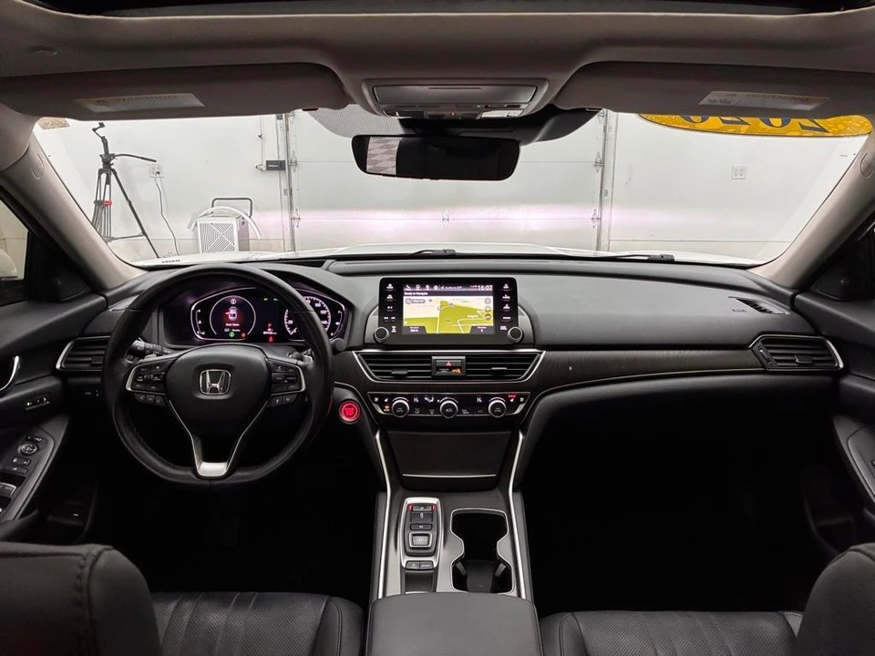 2020 Honda Accord 10th Gen - Image 2 of 12