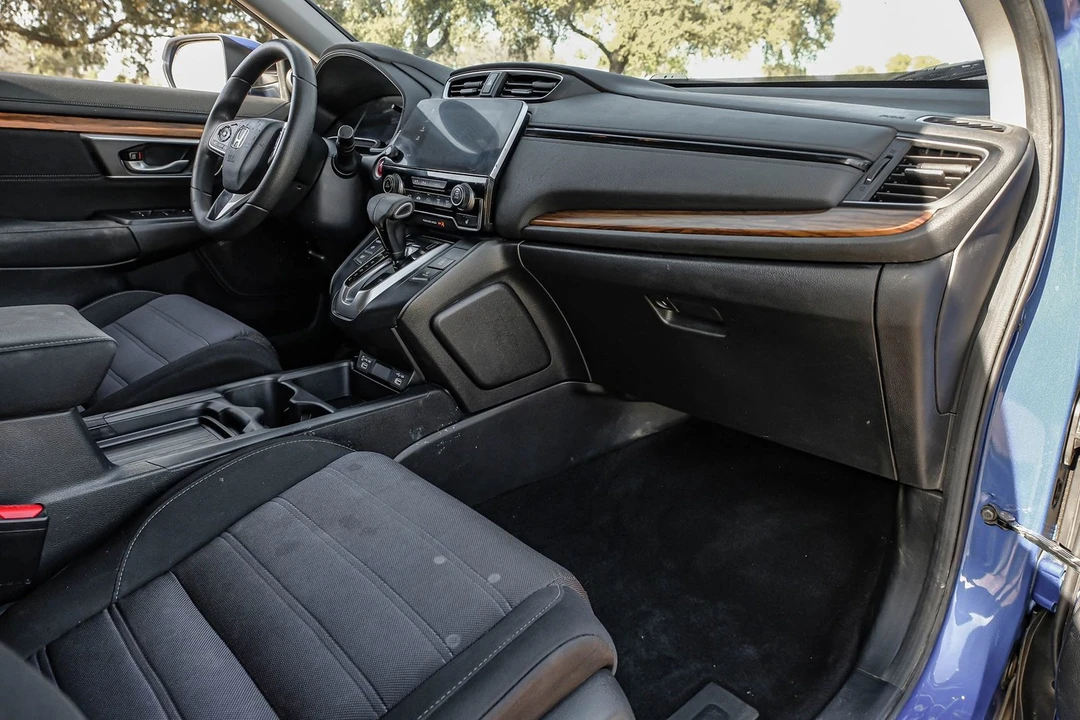 2020 Honda CR-V 5th Gen - Image 16 of 31
