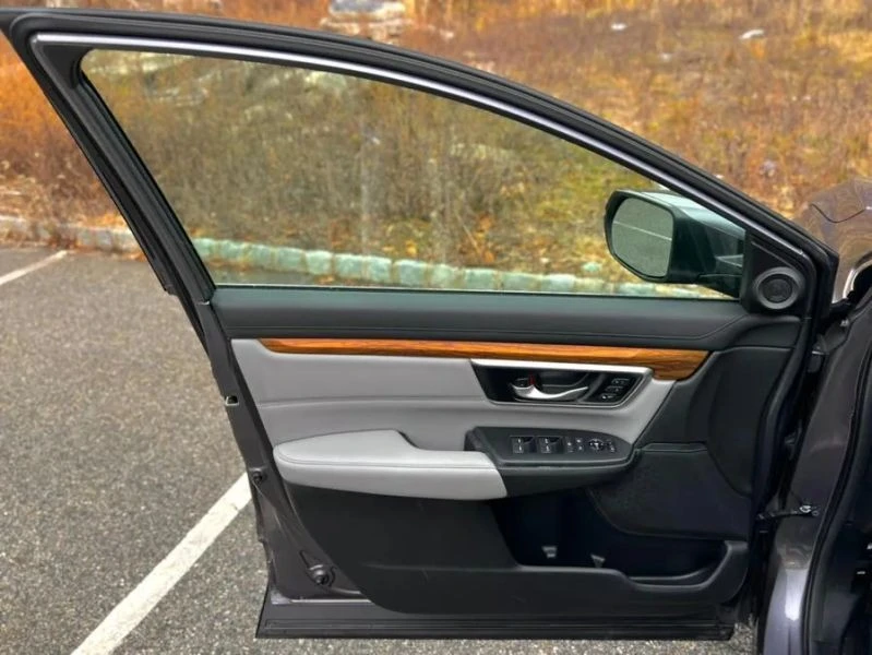 2020 Honda CR-V 5th Gen - Image 10 of 12