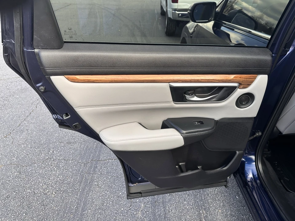 2020 Honda CR-V 5th Gen - Image 11 of 12