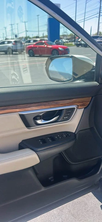 2020 Honda CR-V 5th Gen - Image 10 of 13