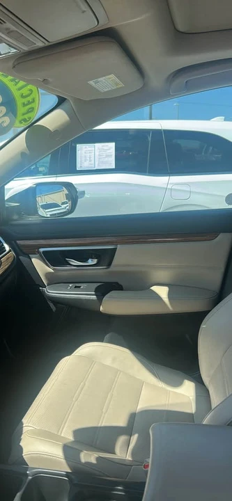 2020 Honda CR-V 5th Gen - Image 9 of 13