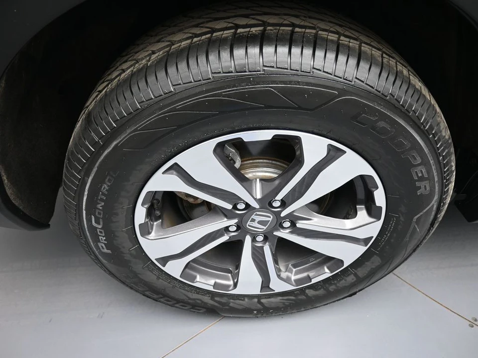2020 Honda CR-V 5th Gen - Image 12 of 21