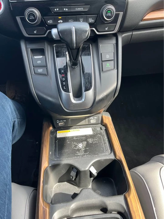 2020 Honda CR-V 5th Gen - Image 9 of 12