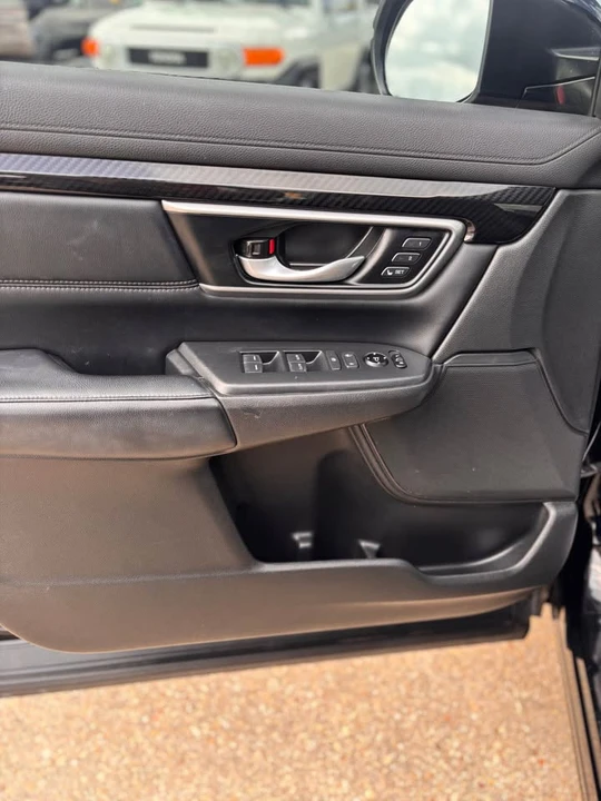 2020 Honda CR-V 5th Gen - Image 9 of 10