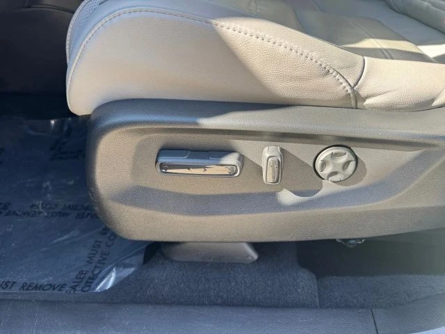 2020 Honda CR-V 5th Gen - Image 18 of 21