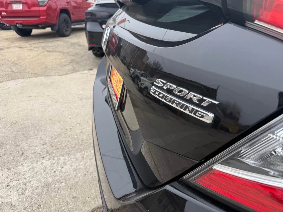 2020 Honda Civic 10th Gen - Image 8 of 20