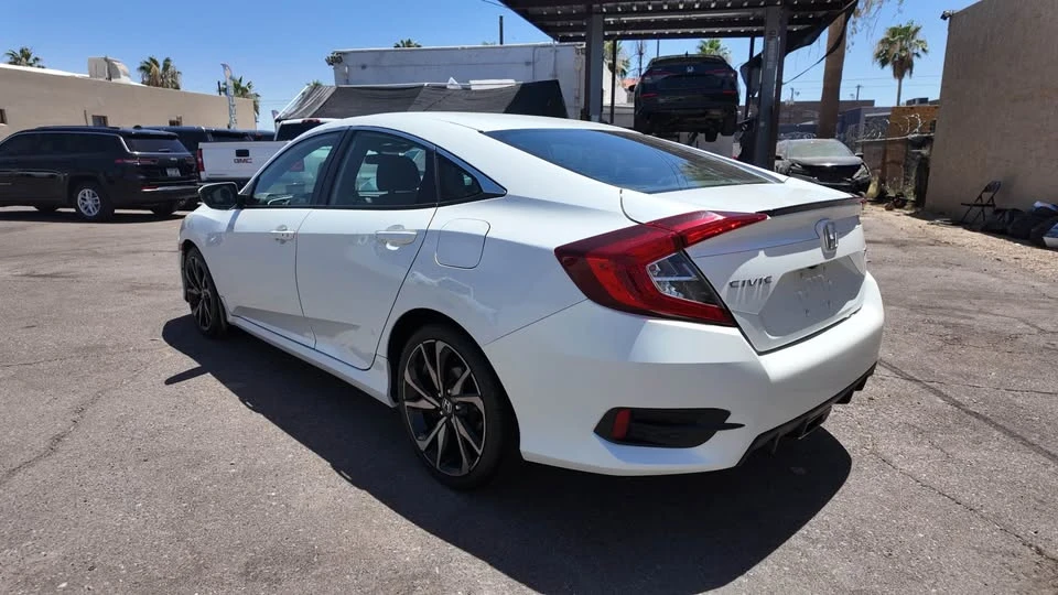 2020 Honda Civic 10th Gen - Image 4 of 7