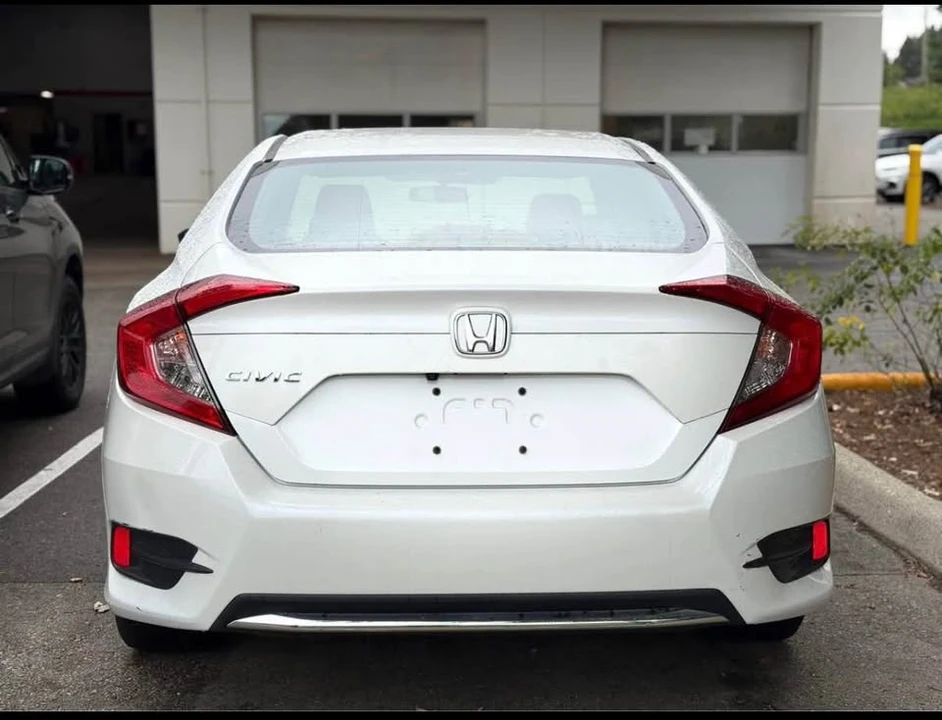 2020 Honda Civic 10th Gen - Image 8 of 9