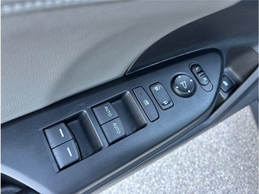 2020 Honda Civic 10th Gen - Image 20 of 21