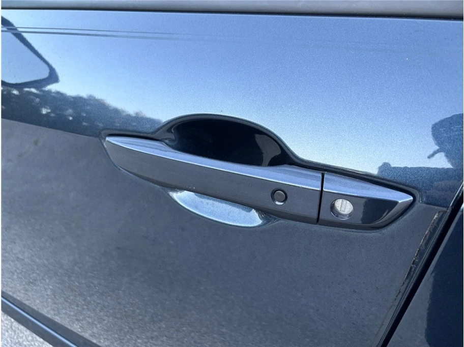 2020 Honda Civic 10th Gen - Image 16 of 21